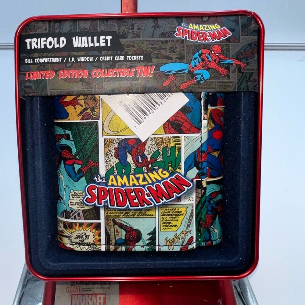 Marvel Spiderman Comic Strip Wallet in Collectors Tin